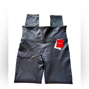 SPANX Faux Leather Leggings Dark Blue Navy Size Medium M Pull-On Shaping NWT